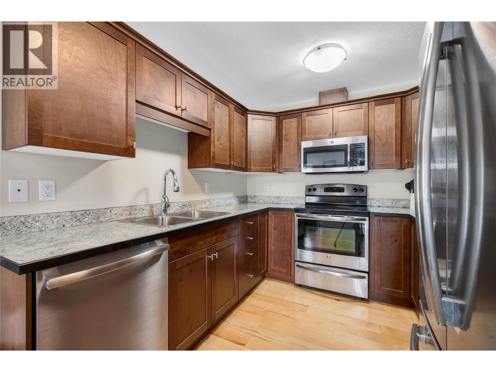 1449 1st Avenue Ne Unit# 403, Salmon Arm, British Columbia V1E 0C4 - Photo 15 - 10375796