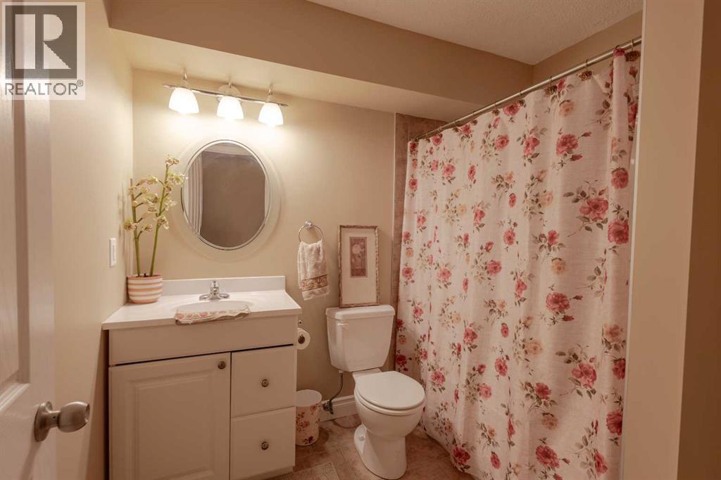 20 Tuscany Ridge Crescent Nw, Calgary, Alberta  T3L 3C8 - Photo 24 - A2282664