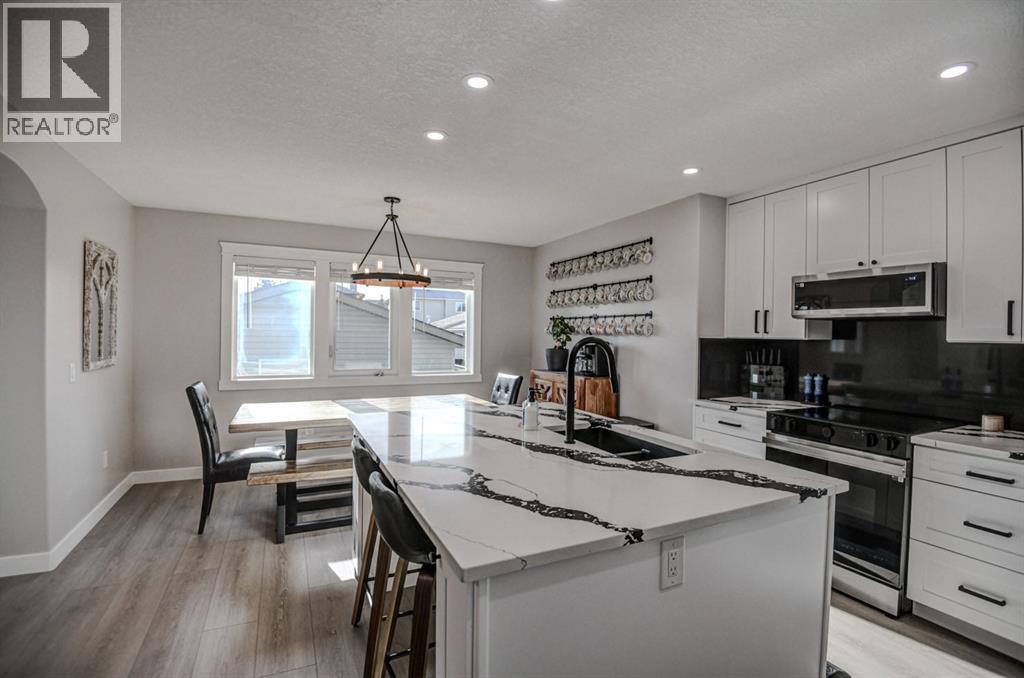 349 Luxstone Place Sw, Airdrie, Alberta  T4B 0A6 - Photo 7 - A2284919