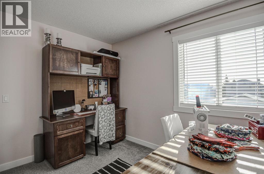 349 Luxstone Place Sw, Airdrie, Alberta  T4B 0A6 - Photo 24 - A2284919