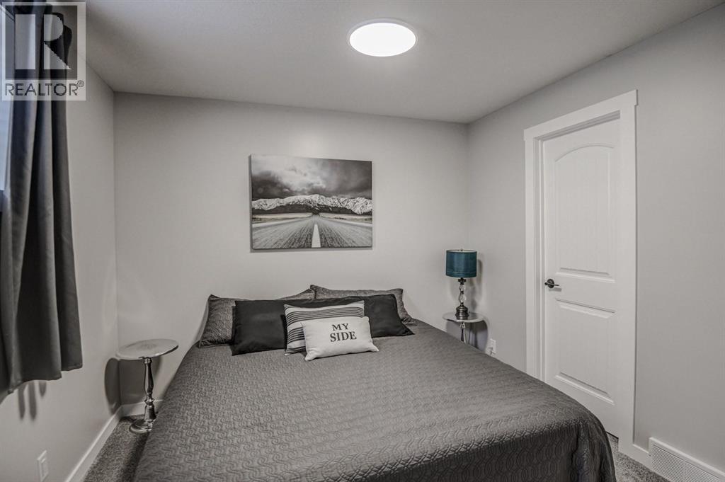 349 Luxstone Place Sw, Airdrie, Alberta  T4B 0A6 - Photo 32 - A2284919