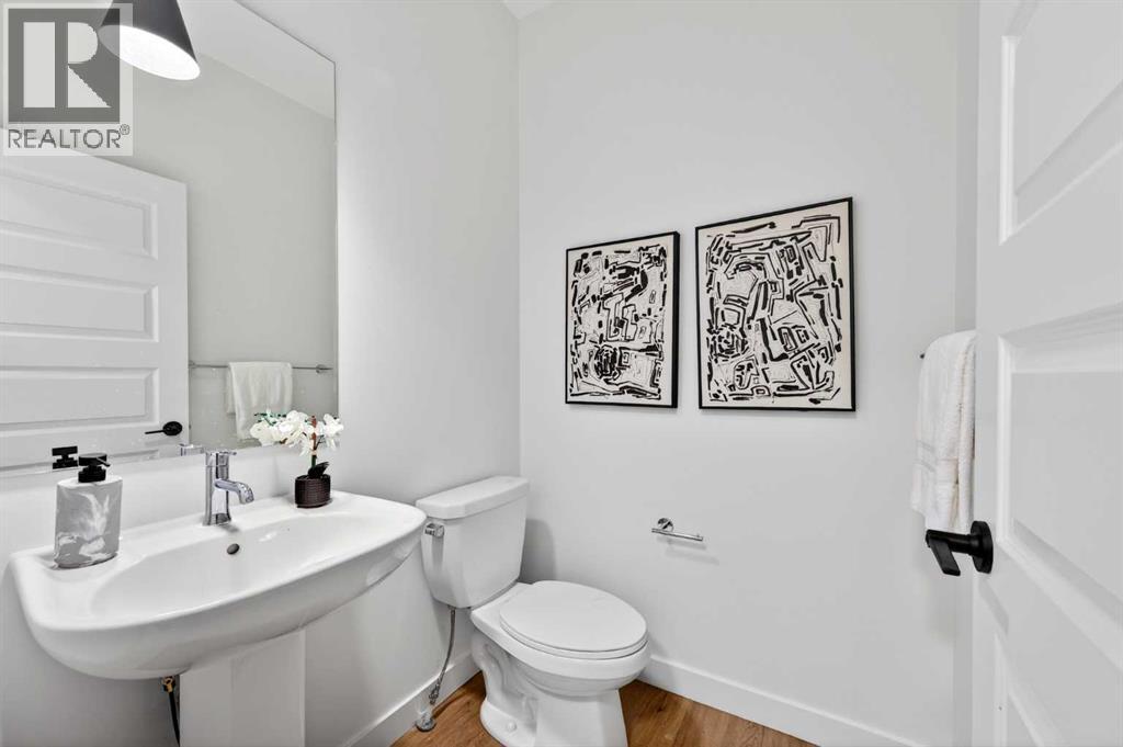 1055 Bayview Crescent Sw, Airdrie, Alberta  T4B 5N8 - Photo 18 - A2284926