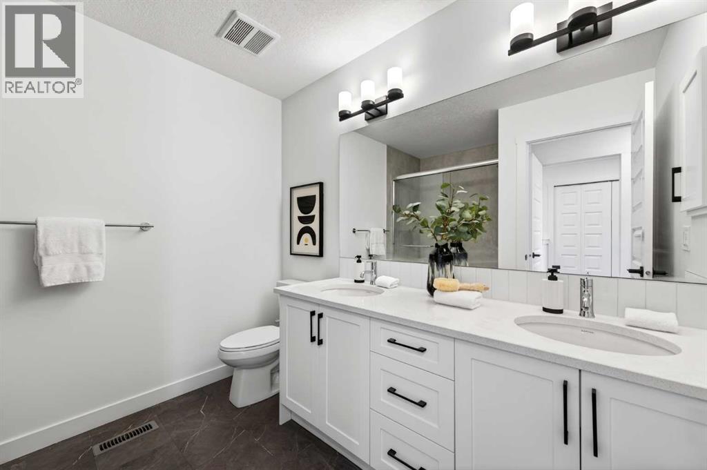 1055 Bayview Crescent Sw, Airdrie, Alberta  T4B 5N8 - Photo 23 - A2284926