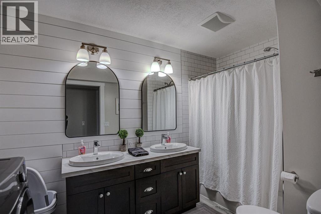 349 Luxstone Place Sw, Airdrie, Alberta  T4B 0A6 - Photo 34 - A2284919