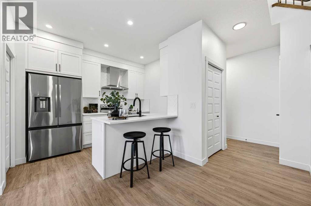 1055 Bayview Crescent Sw, Airdrie, Alberta  T4B 5N8 - Photo 10 - A2284926