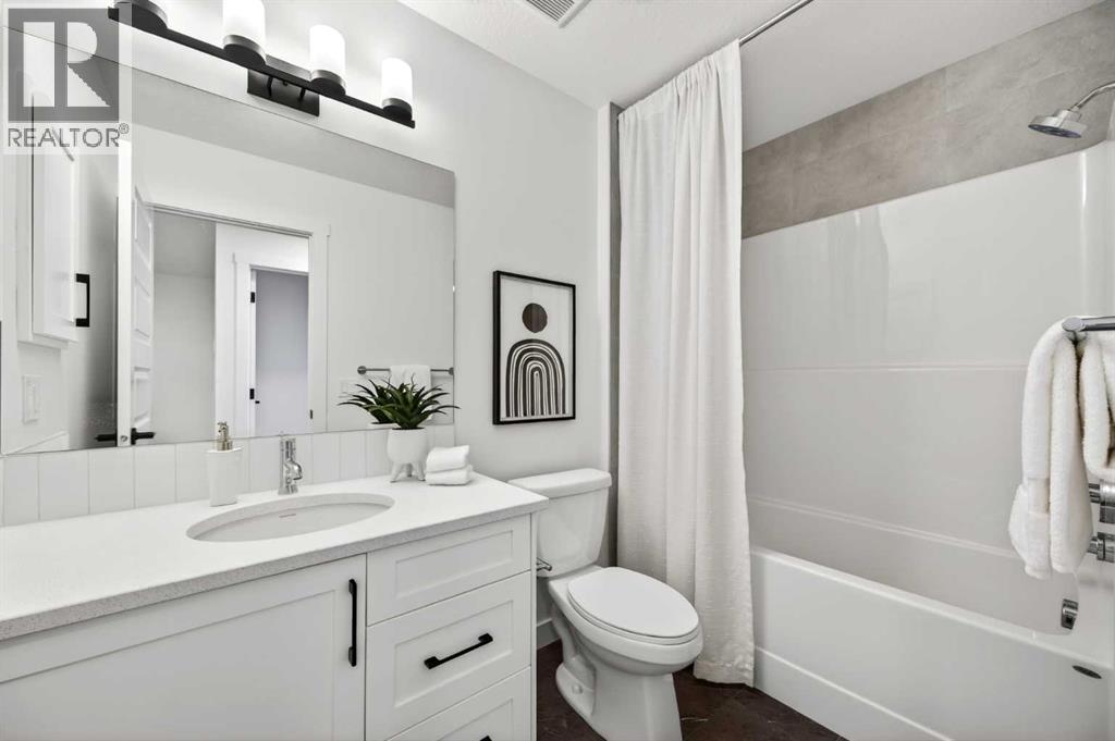 1055 Bayview Crescent Sw, Airdrie, Alberta  T4B 5N8 - Photo 28 - A2284926