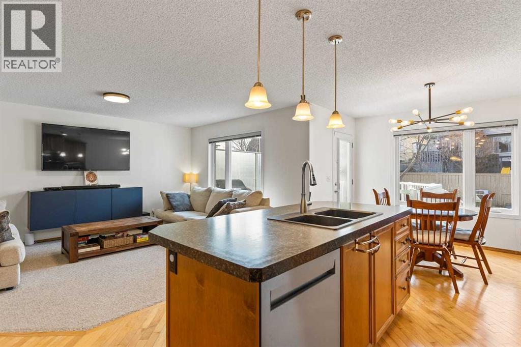 921 Cranston Drive Se, Calgary, Alberta  T3M 1E3 - Photo 8 - A2284964