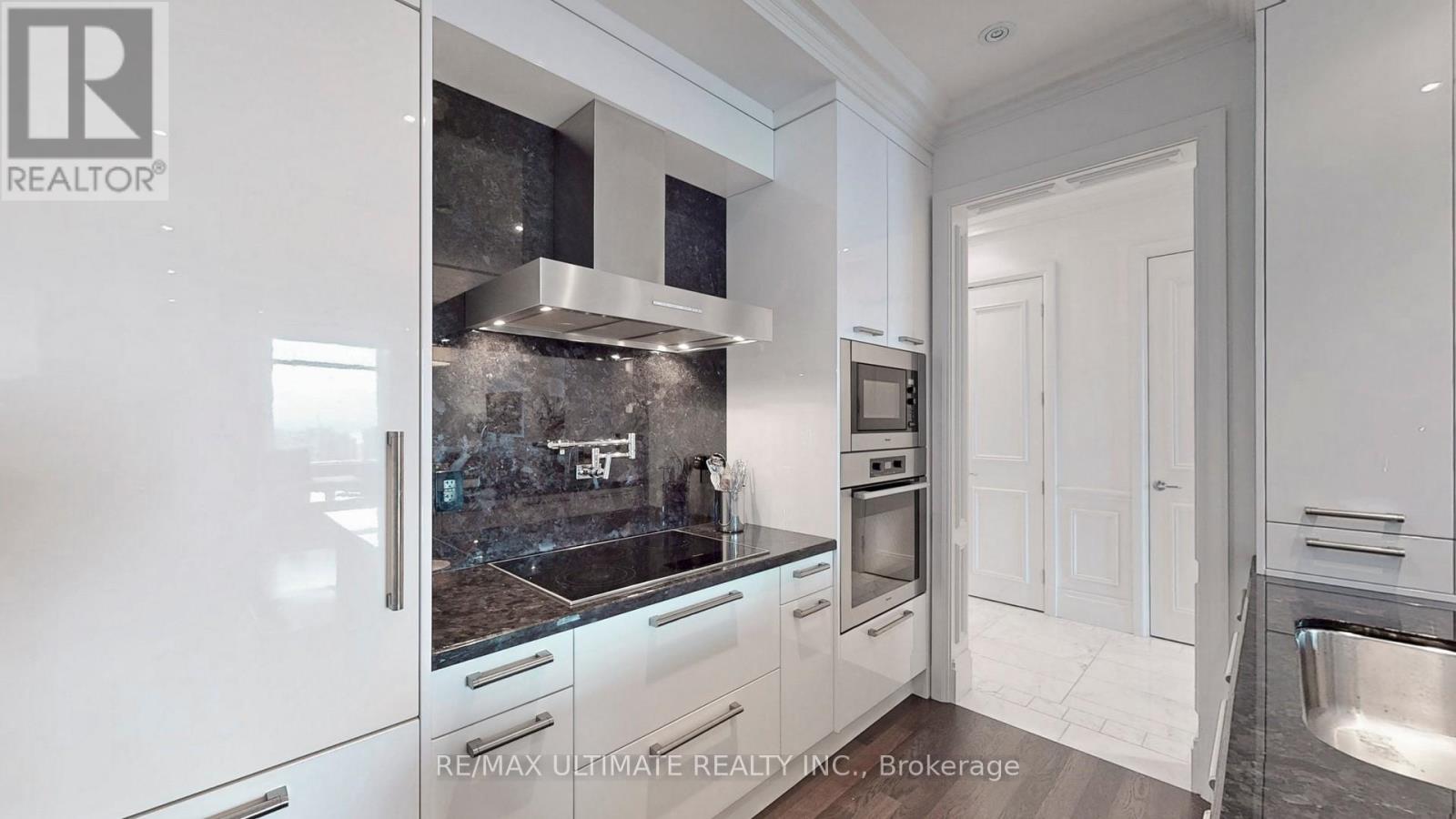 4306 - 311 Bay Street, Toronto, Ontario  M5H 4G5 - Photo 17 - C12788106