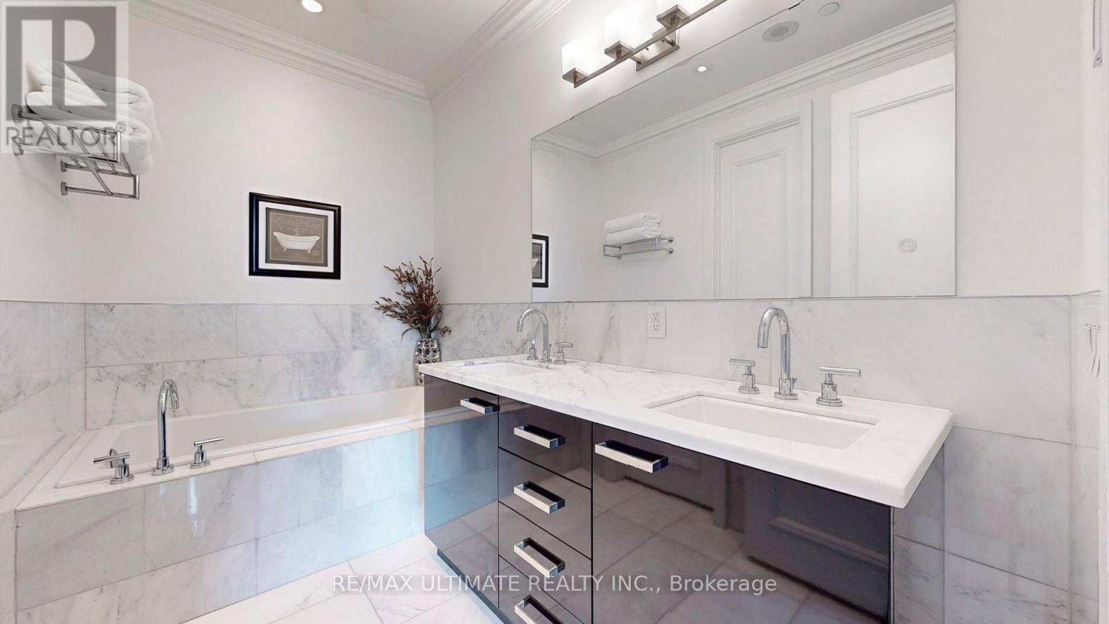 4306 - 311 Bay Street, Toronto, Ontario  M5H 4G5 - Photo 27 - C12788106