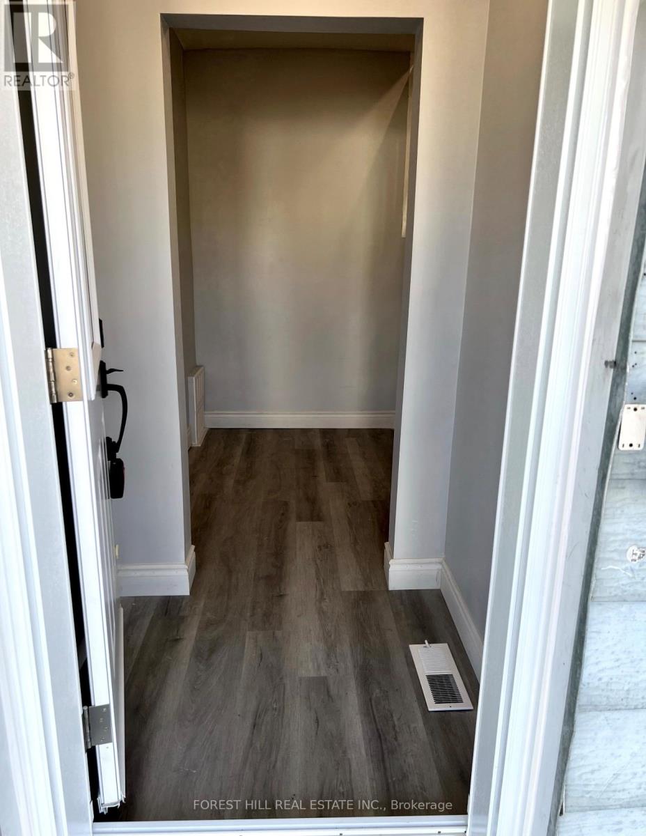 2 - 16 Nassau Street, Oshawa, Ontario  L1J 4A4 - Photo 2 - E12788104