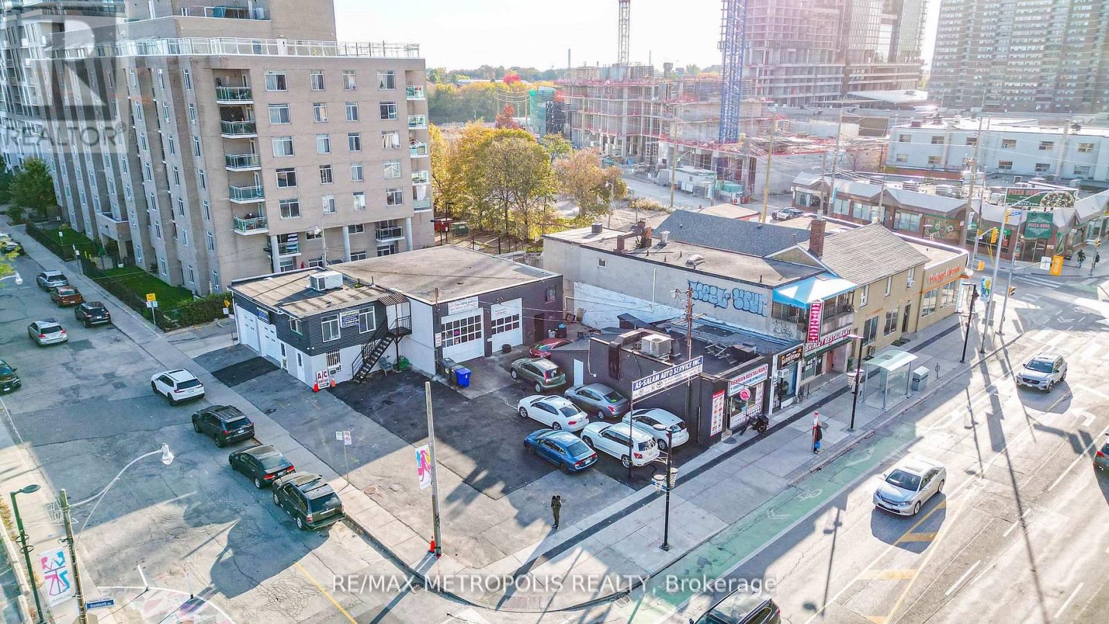 UNIT B - 2793 DANFORTH AVENUE, Toronto, Ontario