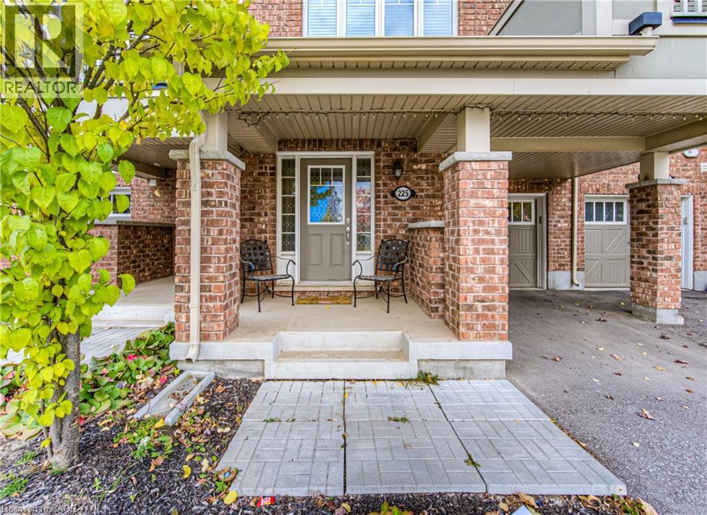225 Netherby Lane, Kitchener, Ontario  N2R 0L9 - Photo 4 - 40804147