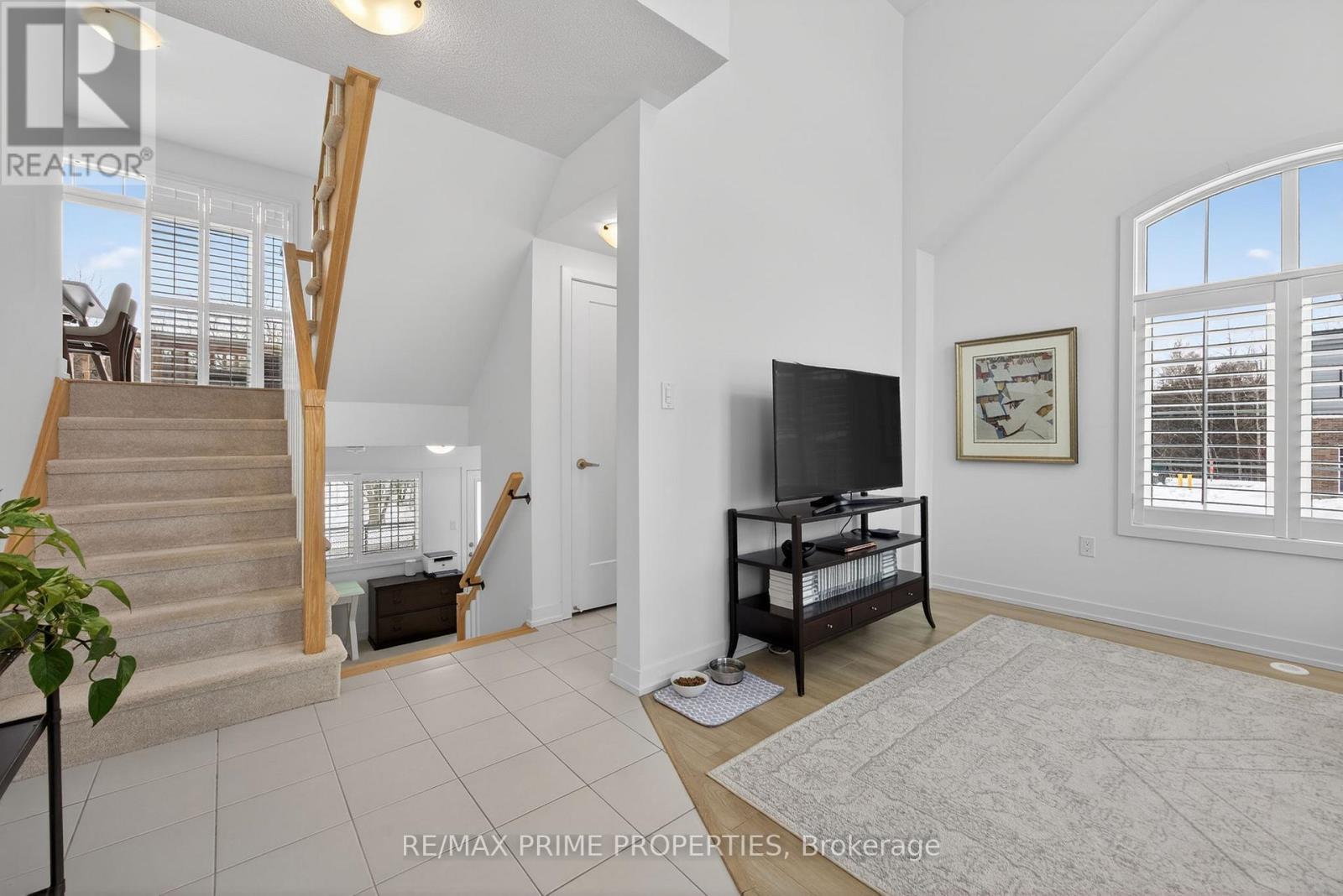 106 Lyall Stokes Circle, East Gwillimbury (Mt Albert), Ontario  L0G 1M0 - Photo 18 - N12788124