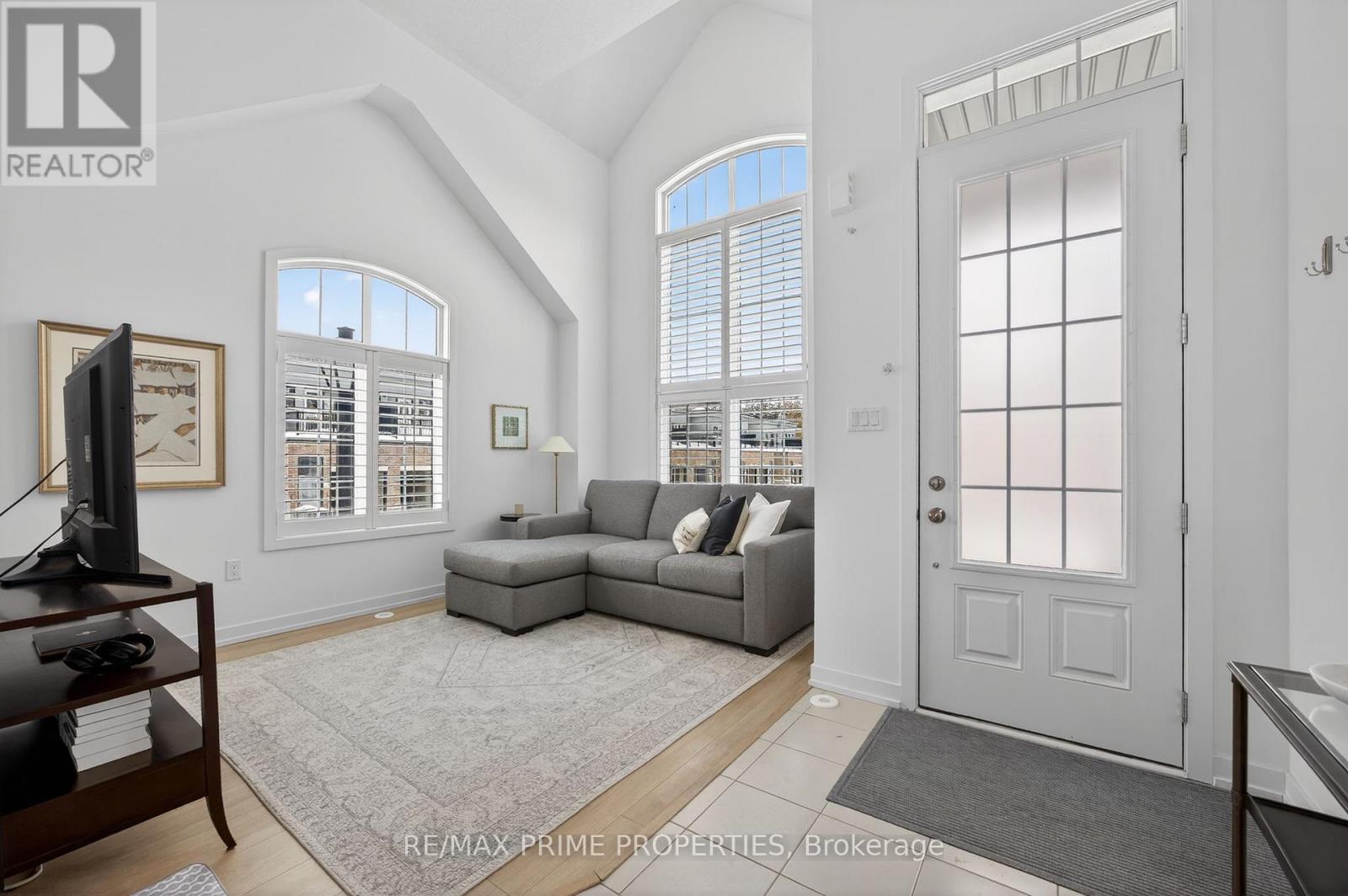 106 Lyall Stokes Circle, East Gwillimbury (Mt Albert), Ontario  L0G 1M0 - Photo 20 - N12788124