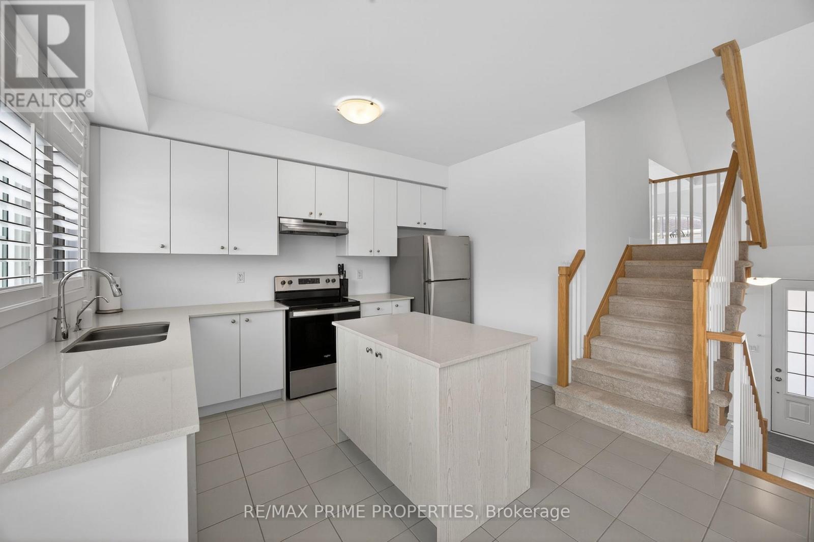 106 Lyall Stokes Circle, East Gwillimbury (Mt Albert), Ontario  L0G 1M0 - Photo 27 - N12788124