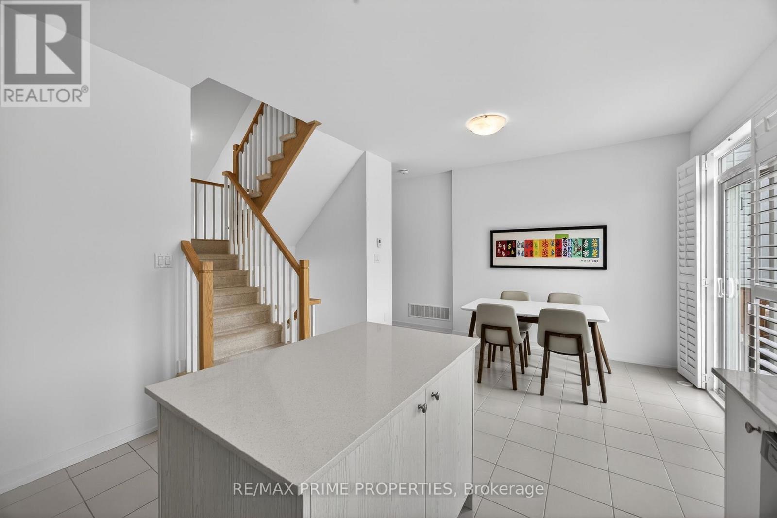 106 Lyall Stokes Circle, East Gwillimbury (Mt Albert), Ontario  L0G 1M0 - Photo 33 - N12788124