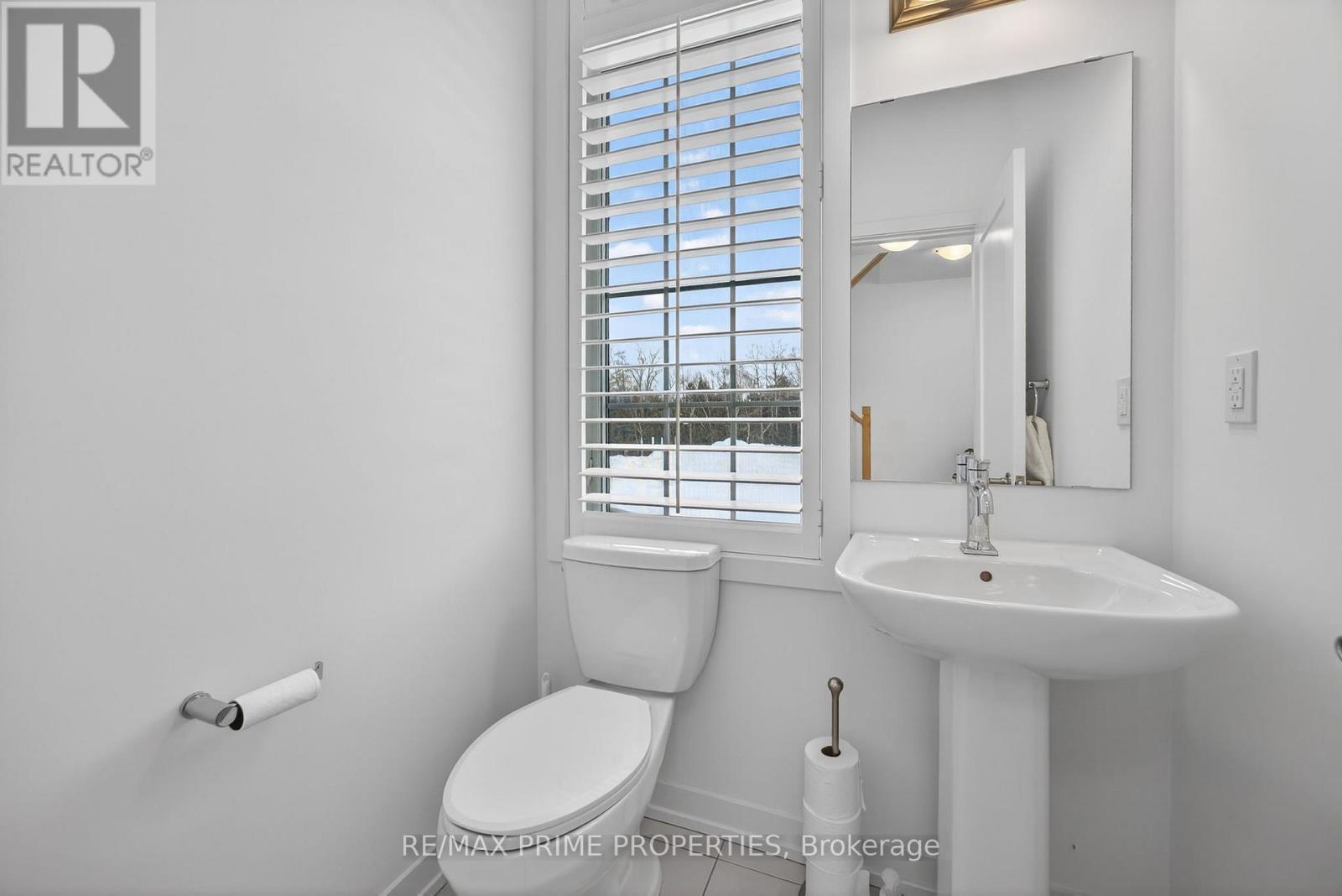 106 Lyall Stokes Circle, East Gwillimbury (Mt Albert), Ontario  L0G 1M0 - Photo 40 - N12788124