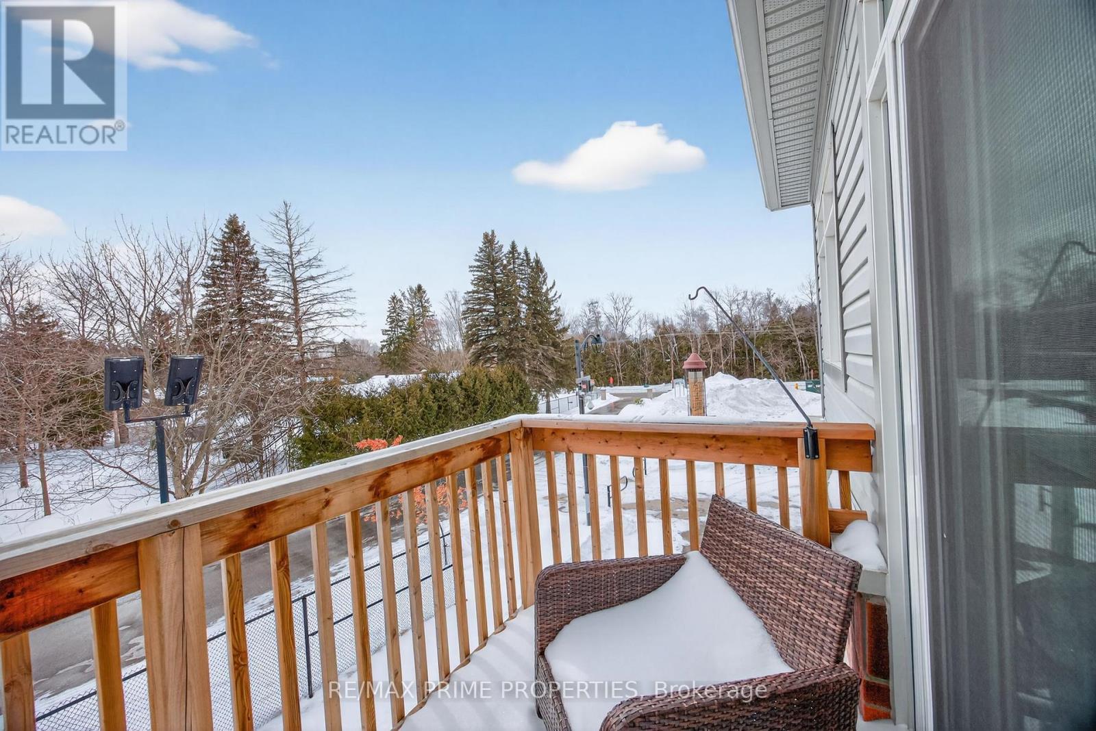 106 Lyall Stokes Circle, East Gwillimbury (Mt Albert), Ontario  L0G 1M0 - Photo 7 - N12788124