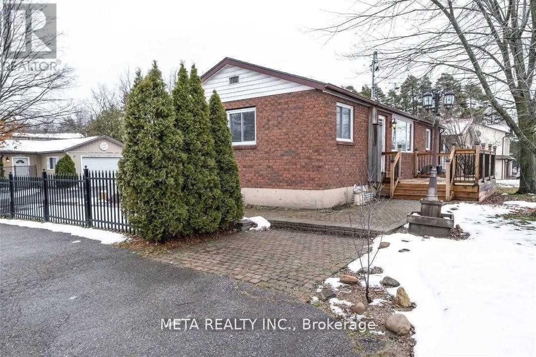 2267 25th Side Road, Innisfil, Ontario  L9S 2E5 - Photo 2 - N12788150