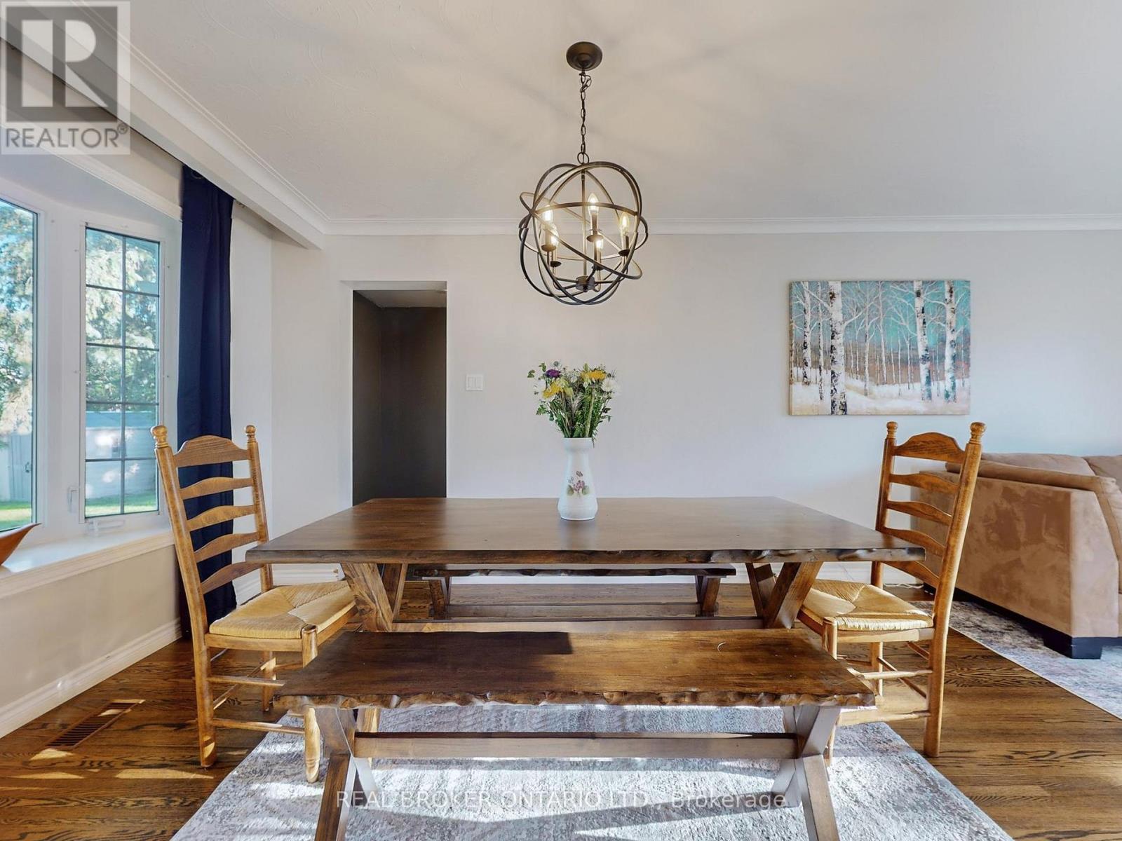 15 Jasmine Crescent, Whitchurch-Stouffville, Ontario  L4A 7X4 - Photo 9 - N12788172