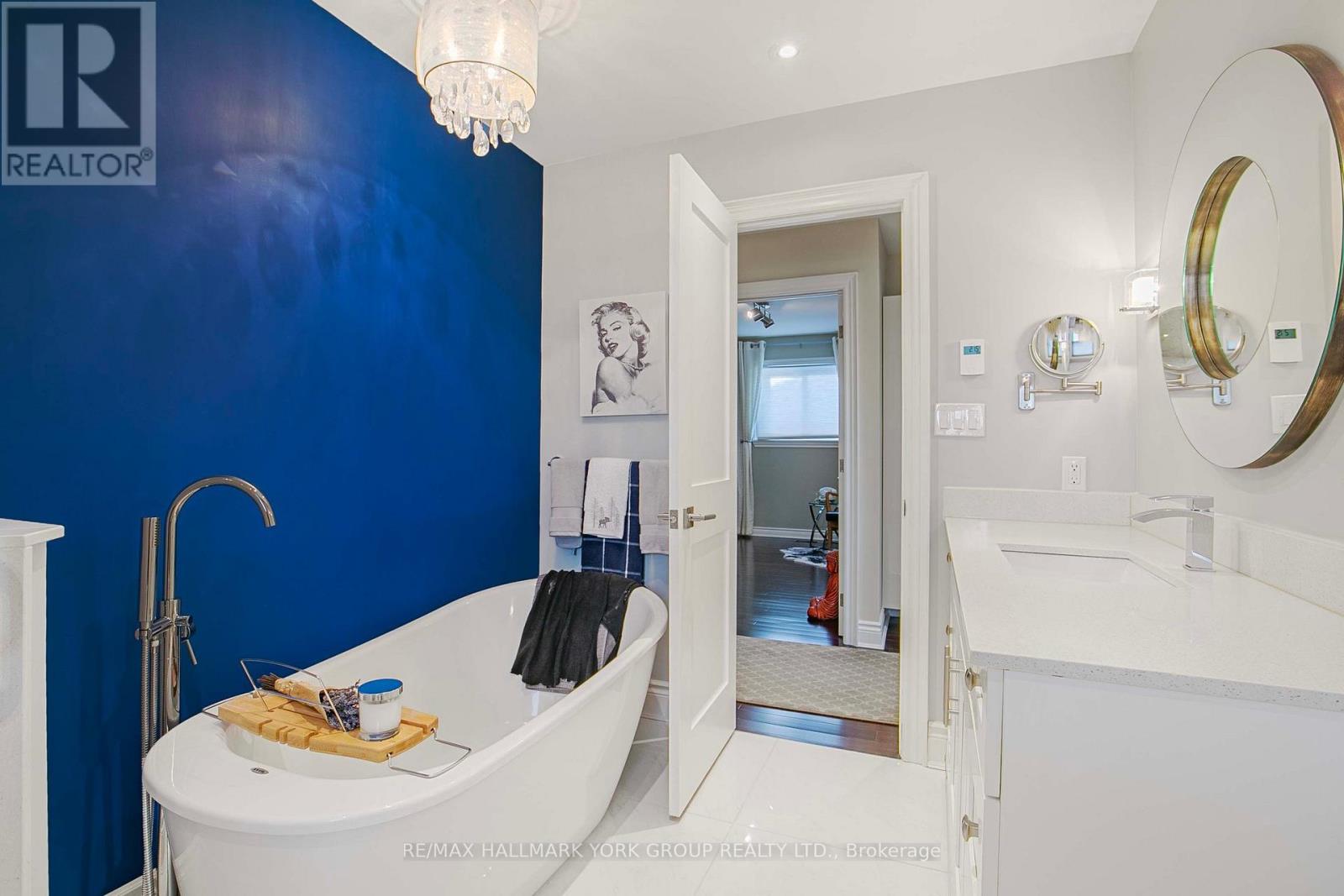 82 Fairway Drive, Aurora, Ontario  L4G 2H4 - Photo 25 - N12788184