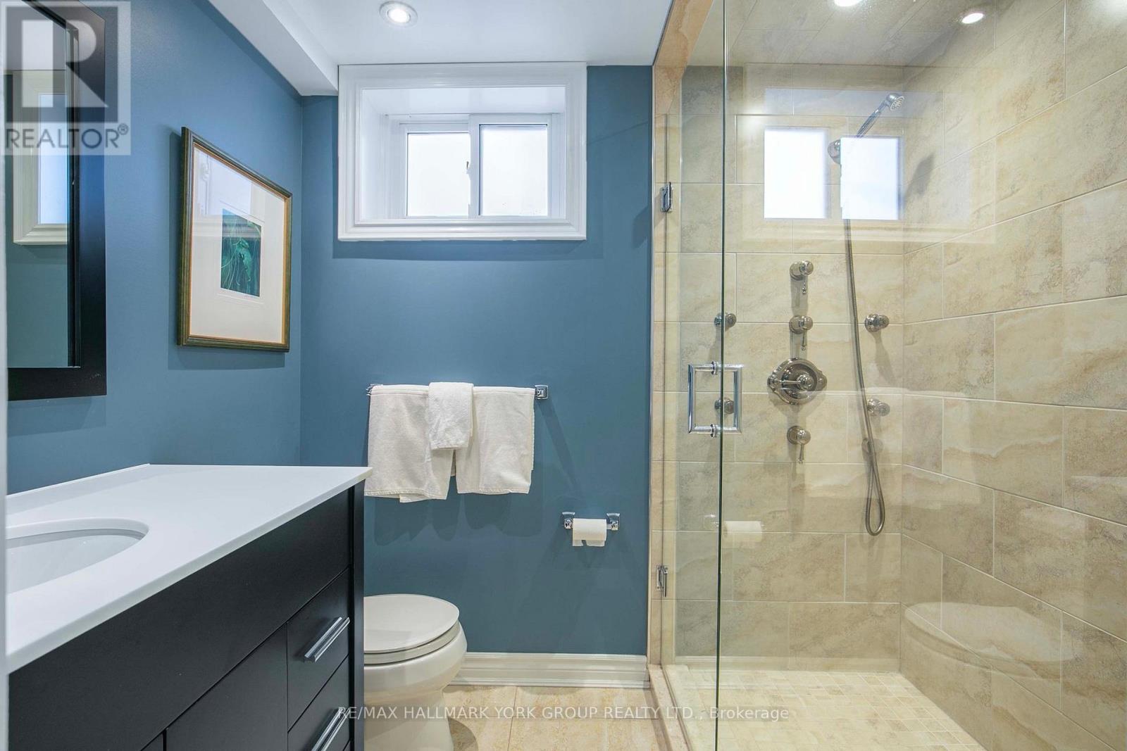 82 Fairway Drive, Aurora, Ontario  L4G 2H4 - Photo 27 - N12788184