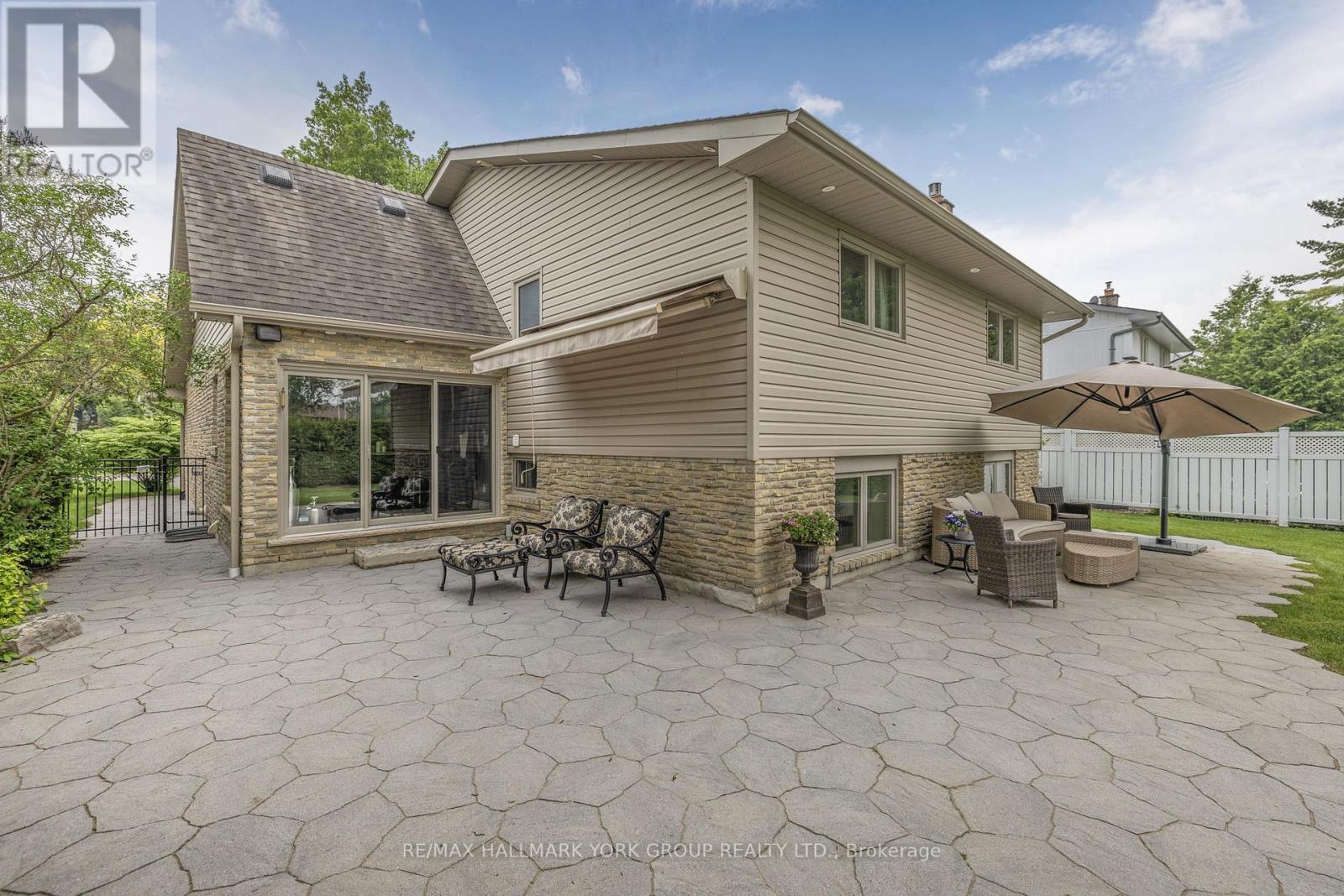 82 Fairway Drive, Aurora, Ontario  L4G 2H4 - Photo 36 - N12788184