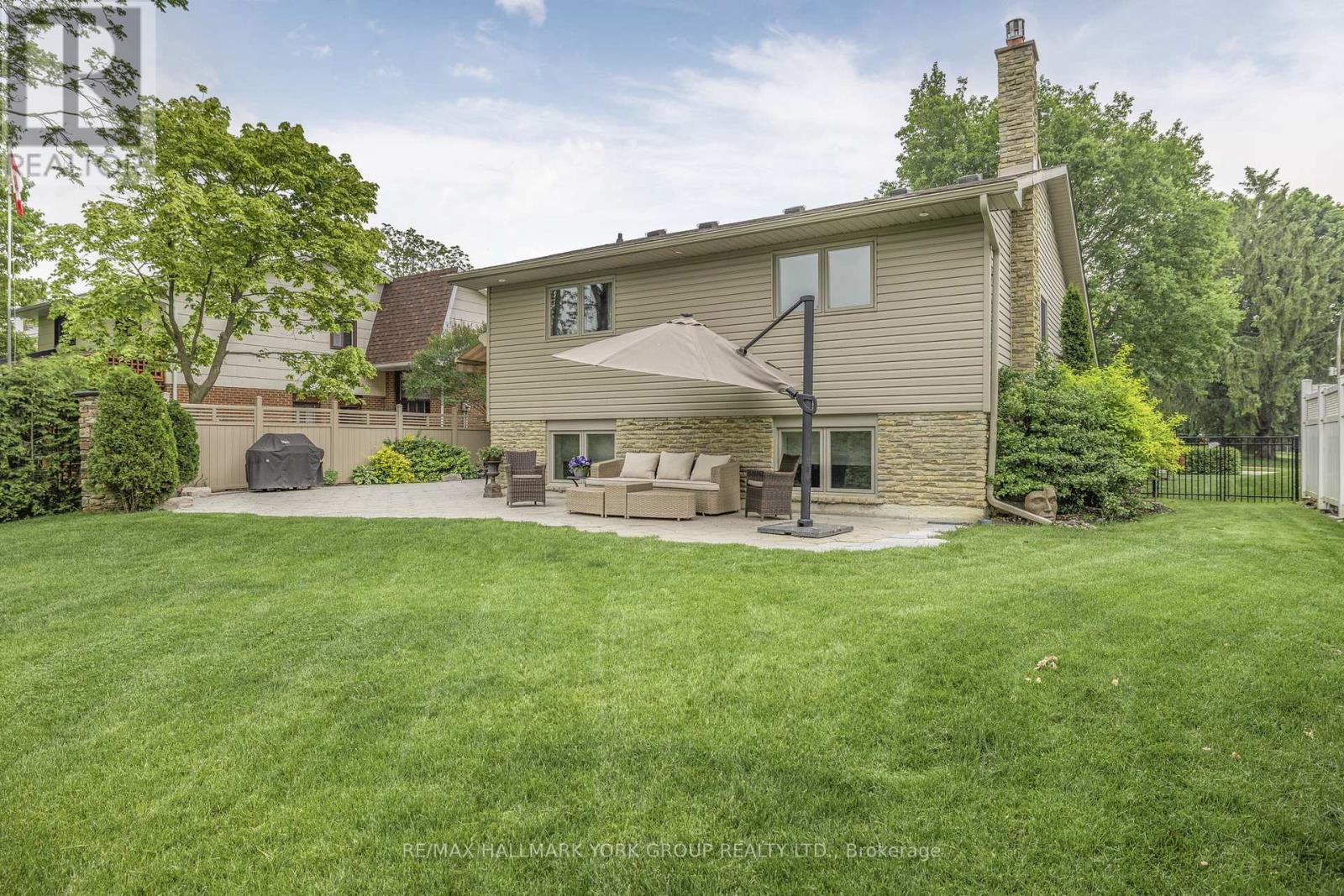 82 Fairway Drive, Aurora, Ontario  L4G 2H4 - Photo 42 - N12788184