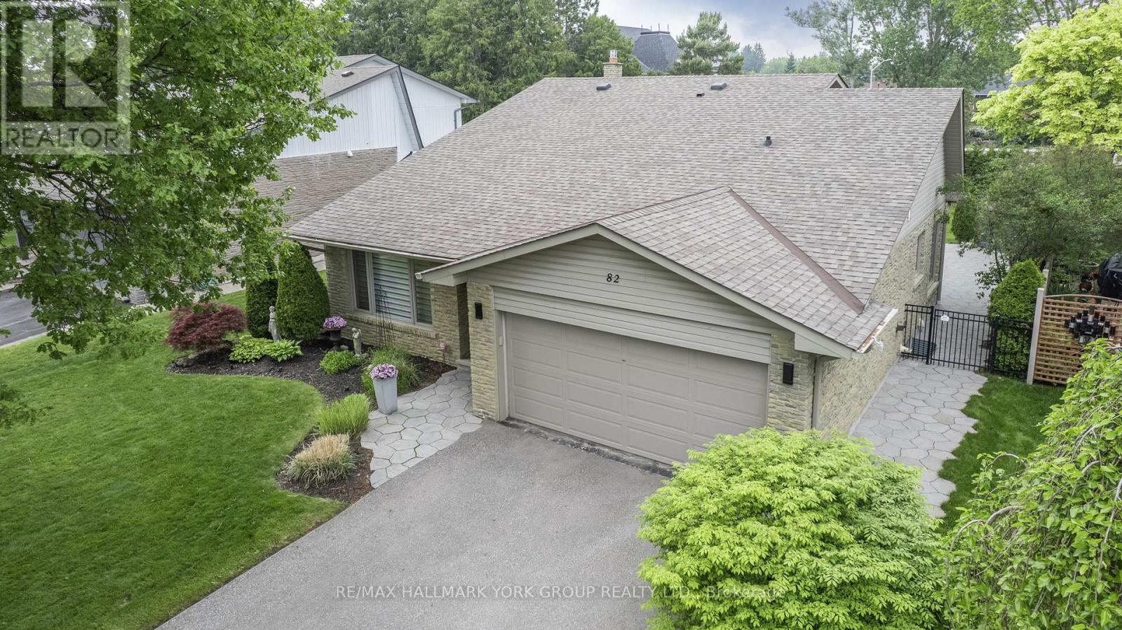 82 Fairway Drive, Aurora, Ontario  L4G 2H4 - Photo 44 - N12788184