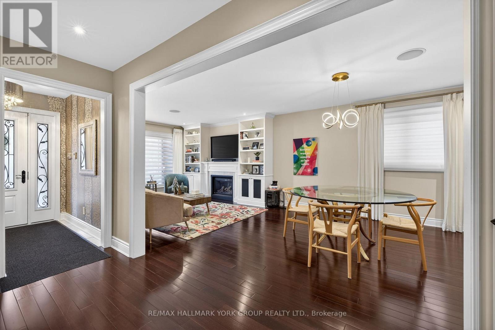 82 Fairway Drive, Aurora, Ontario  L4G 2H4 - Photo 6 - N12788184