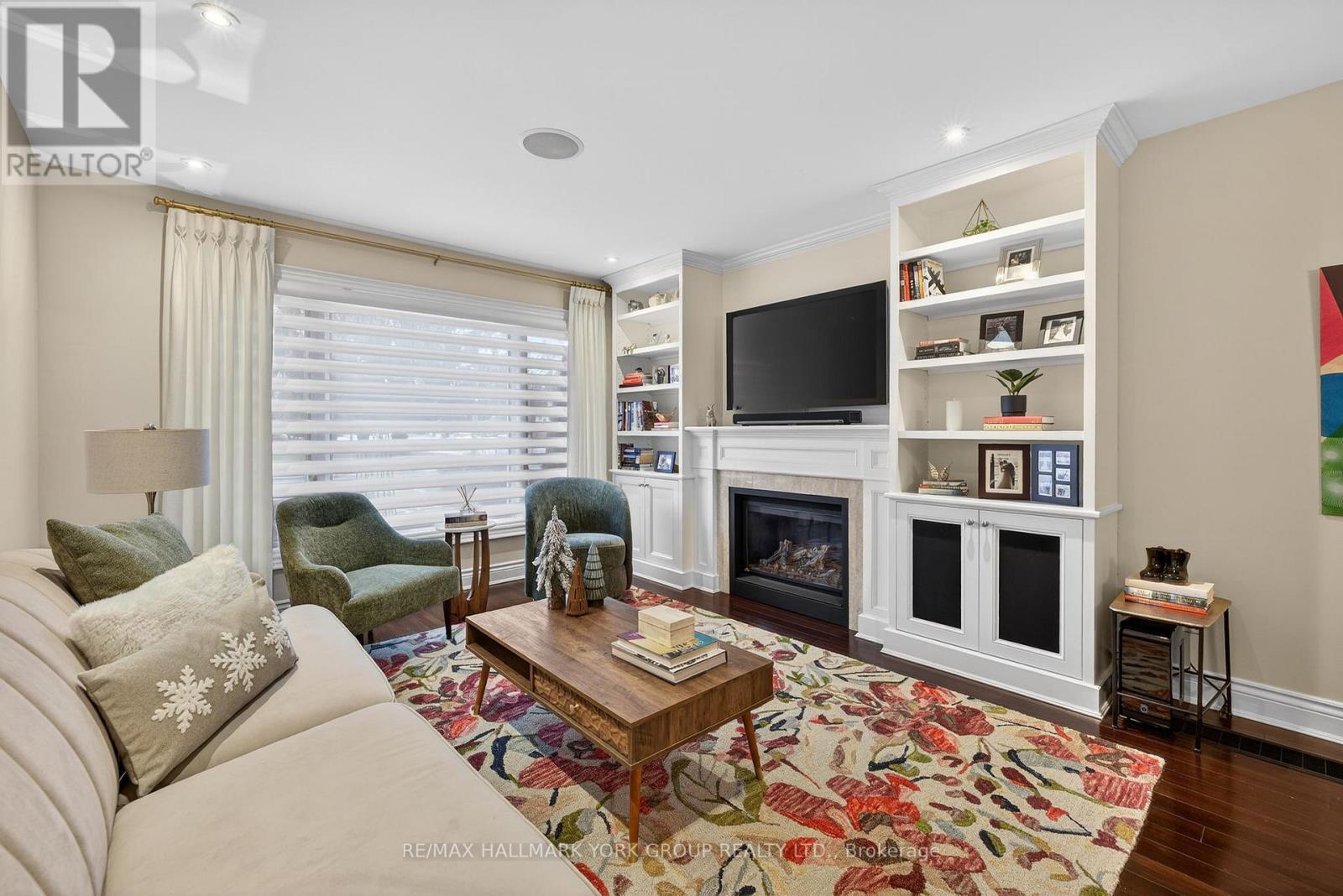 82 Fairway Drive, Aurora, Ontario  L4G 2H4 - Photo 9 - N12788184