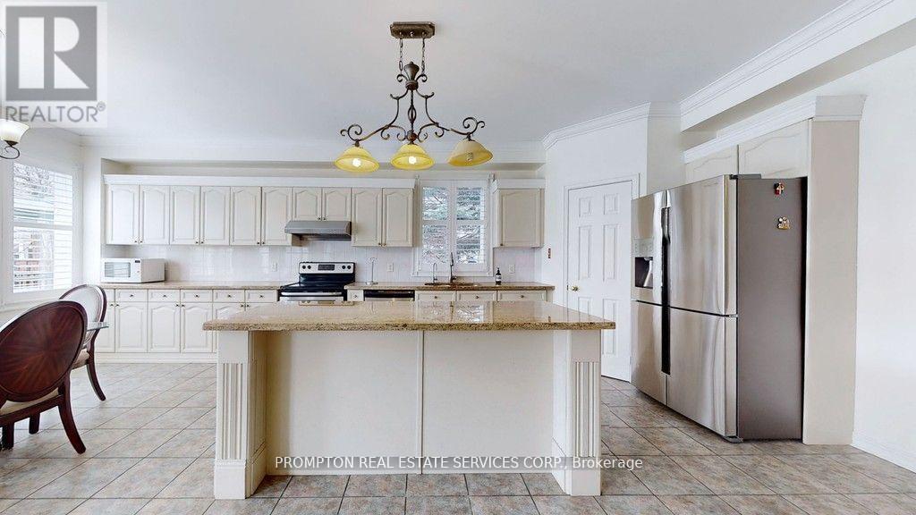 18 Bridleford Court, Markham, Ontario  L3P 7Z2 - Photo 12 - N12788248