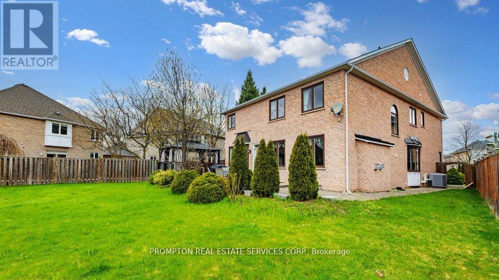 18 Bridleford Court, Markham, Ontario  L3P 7Z2 - Photo 34 - N12788248