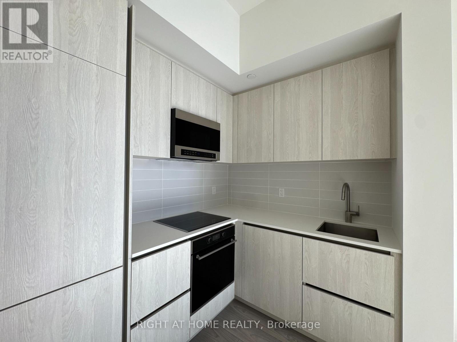 901s - 110 Broadway Avenue, Toronto, Ontario  M4P 1V7 - Photo 2 - C12732252