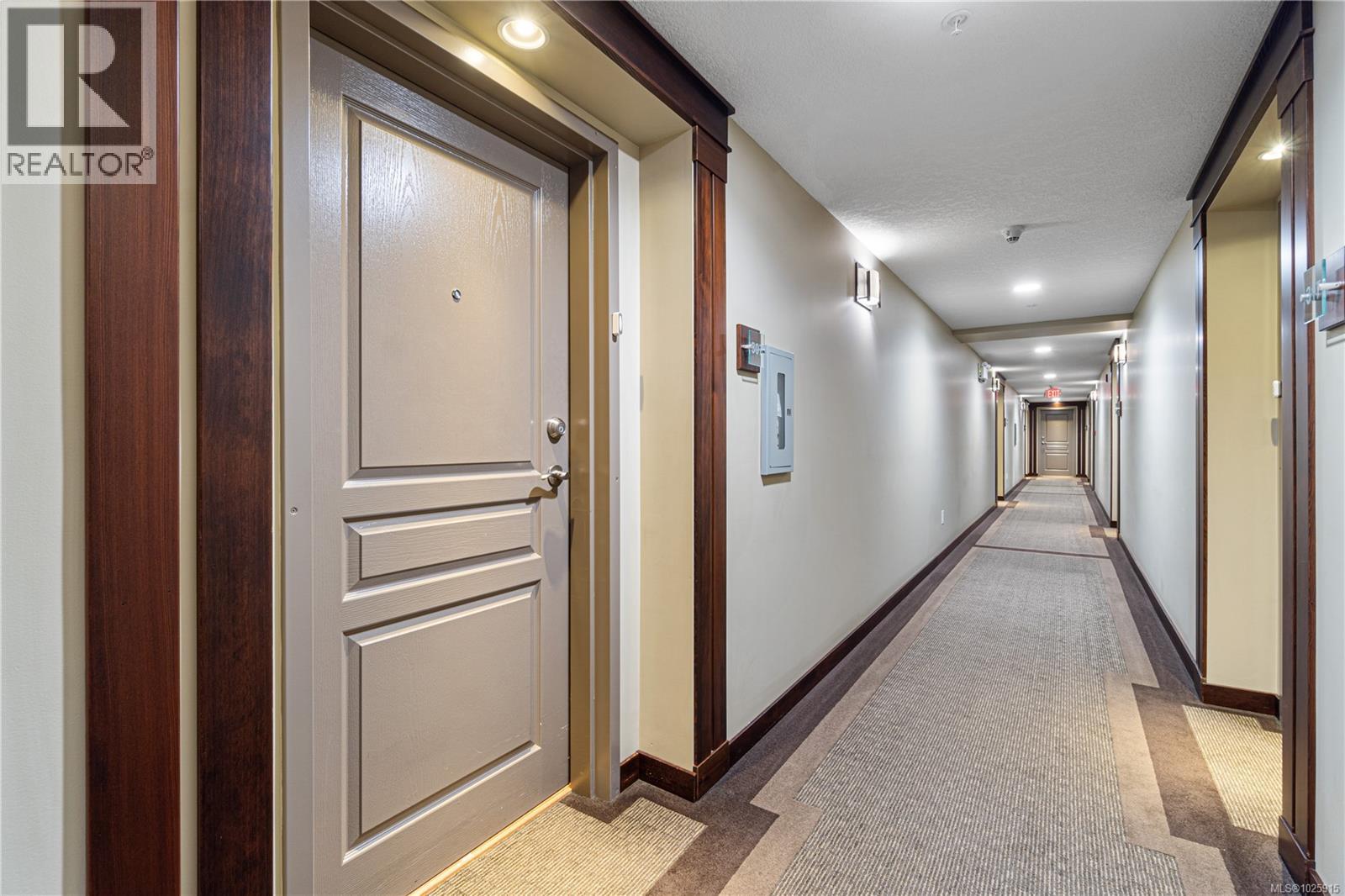 307 5670 Edgewater Lane, Nanaimo, British Columbia  V9T 6K1 - Photo 5 - 1025915