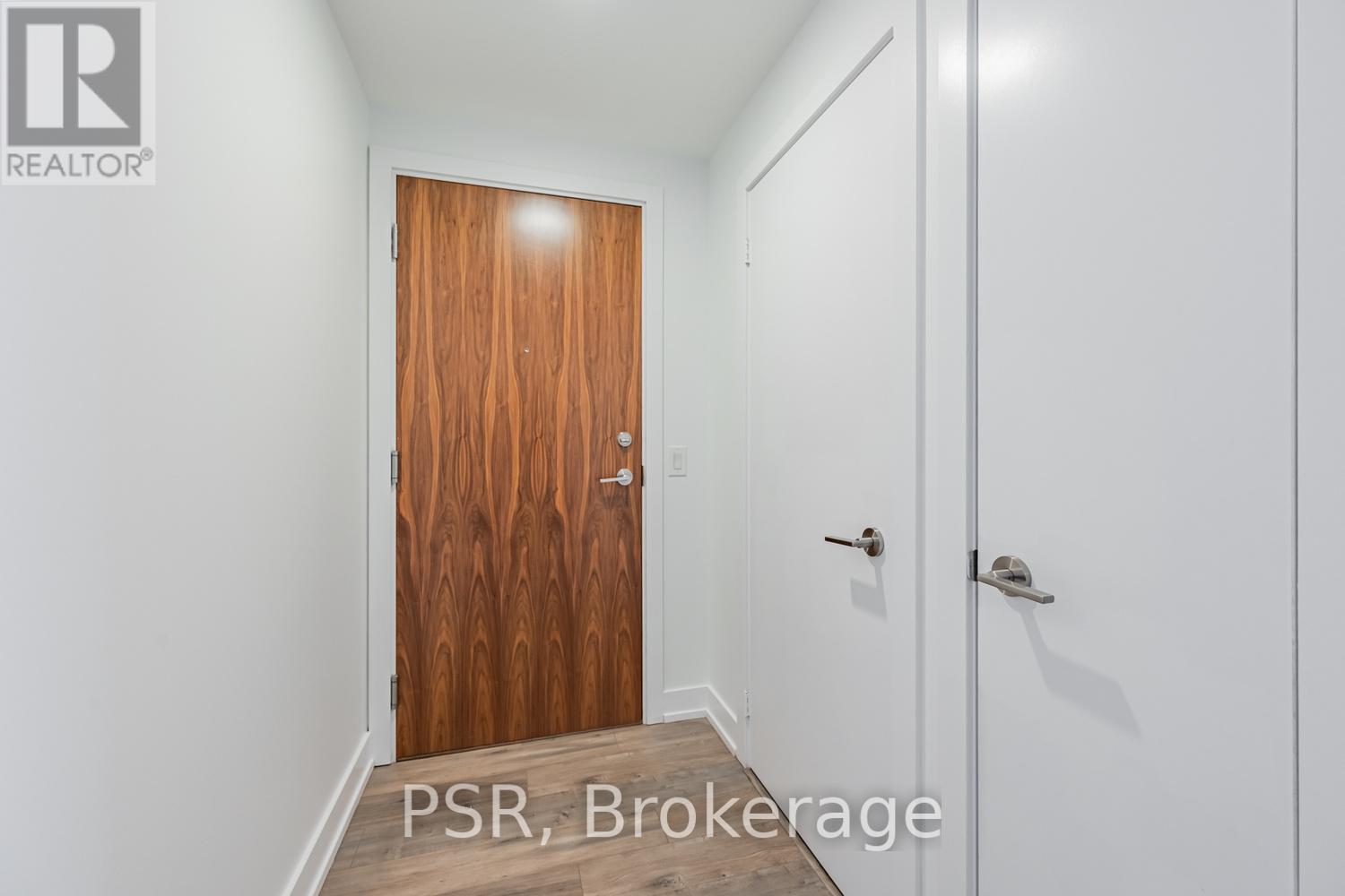 317 - 170 Chiltern Hill Road, Toronto, Ontario  M6C 0A9 - Photo 2 - C12788132