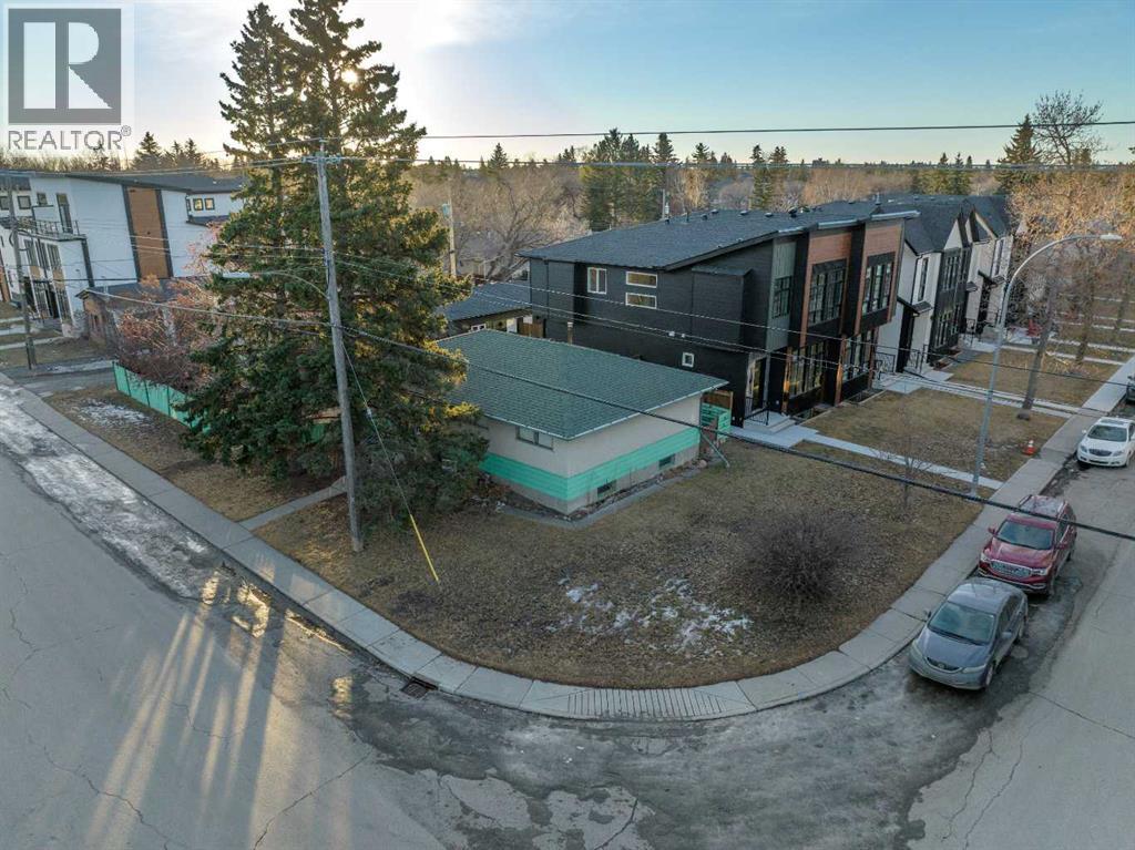 4313 30 Avenue Sw, Calgary, Alberta  T3E 0T4 - Photo 1 - A2283108