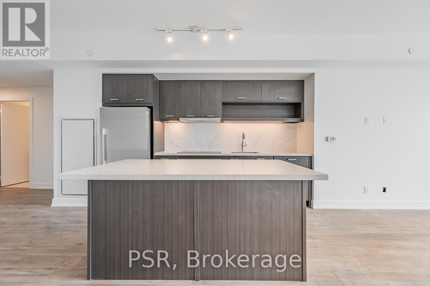 317 - 170 Chiltern Hill Road, Toronto, Ontario  M6C 0A9 - Photo 8 - C12788132