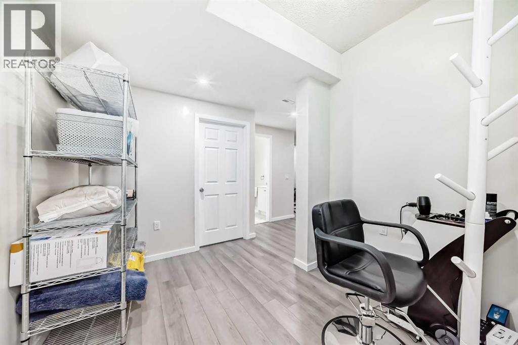 199 Kinniburgh Road, Chestermere, Alberta  T1X 0T8 - Photo 32 - A2284977