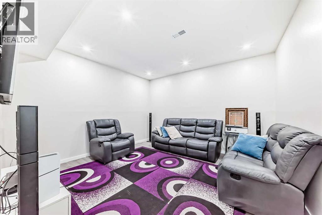 199 Kinniburgh Road, Chestermere, Alberta  T1X 0T8 - Photo 33 - A2284977