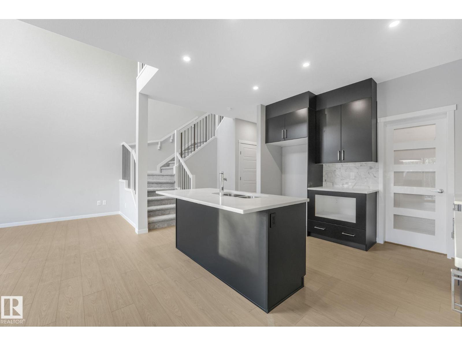 17531 7 St Ne Ne, Edmonton, Alberta  T5Y 4K3 - Photo 11 - E4473514