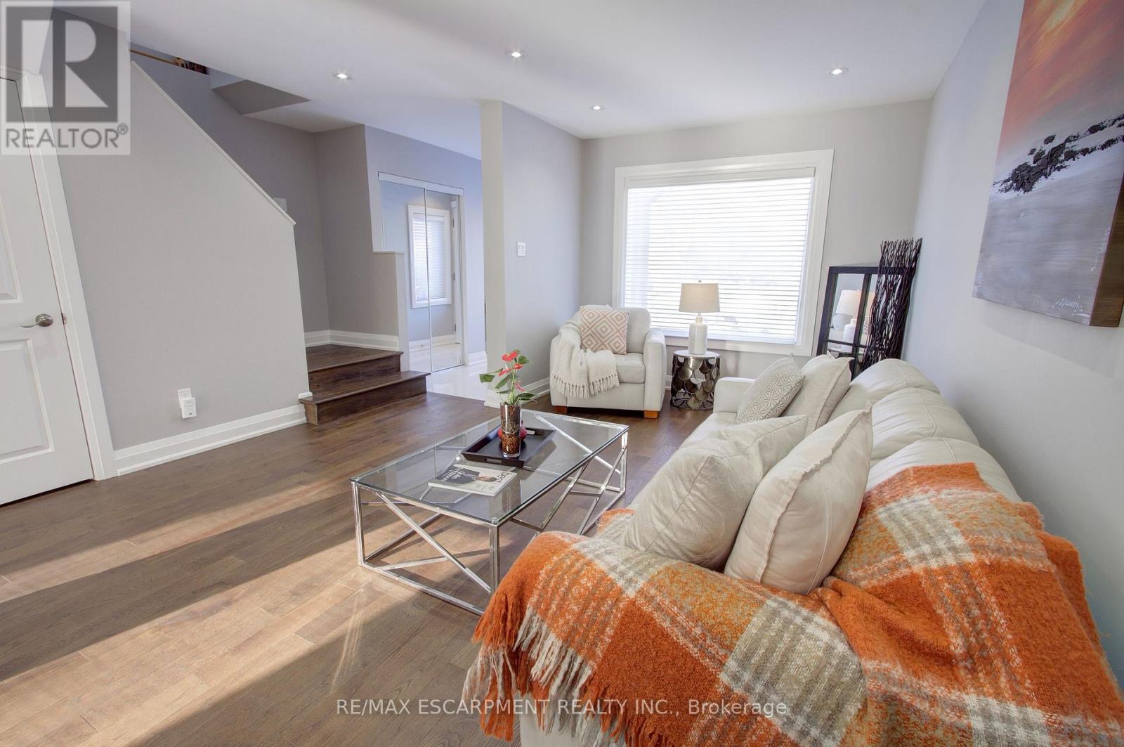 214 Ross Lane, Oakville, Ontario  L6H 5K5 - Photo 10 - W12721634