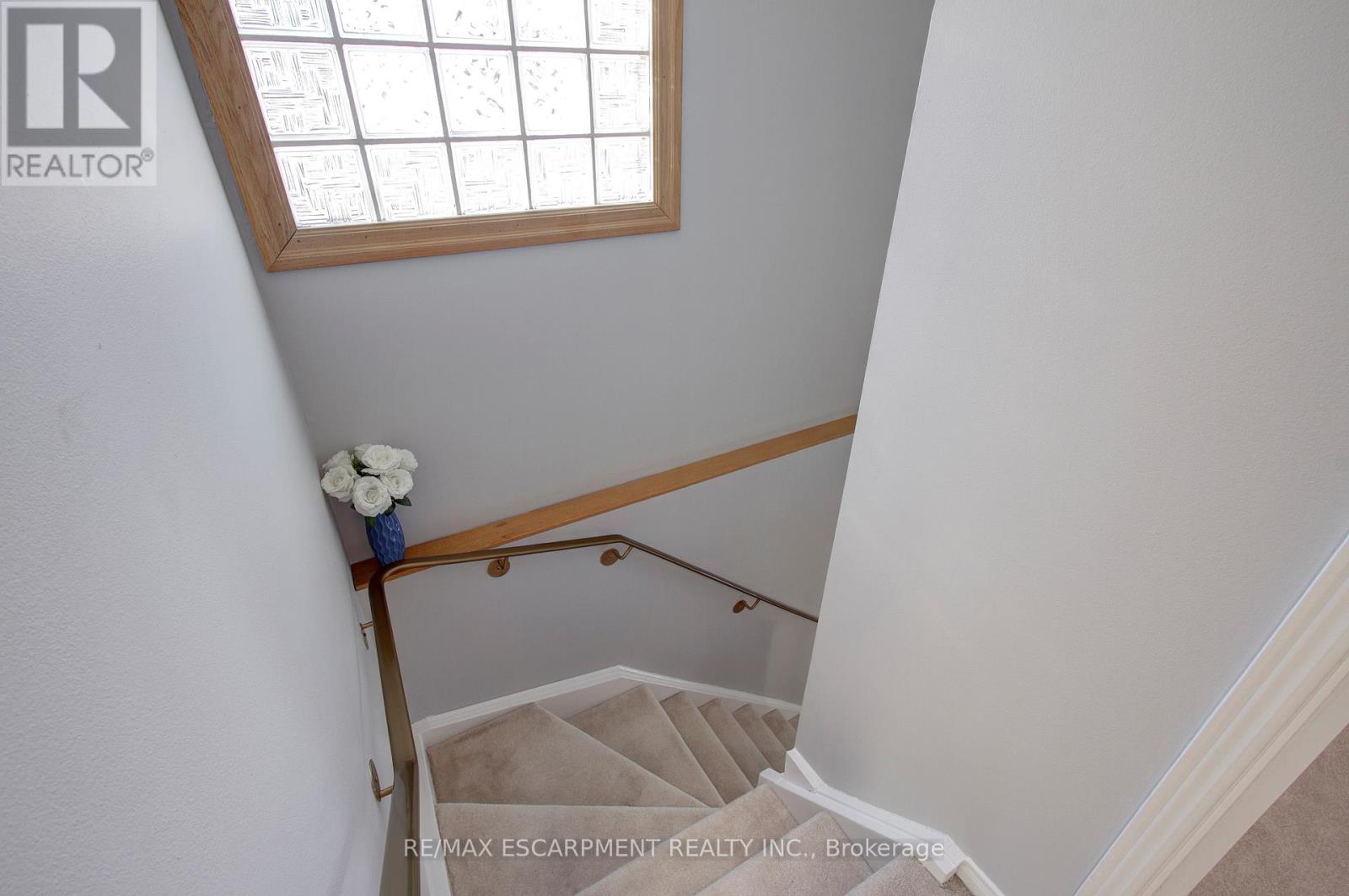 214 Ross Lane, Oakville, Ontario  L6H 5K5 - Photo 31 - W12721634