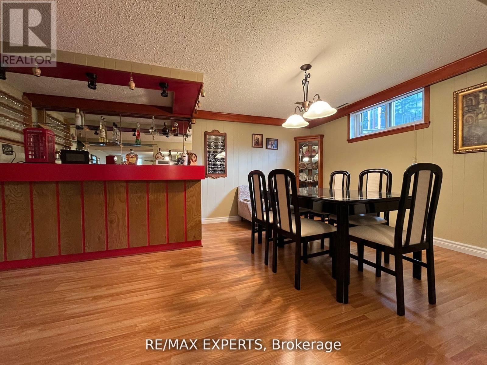 12 Blue Haven Crescent, Toronto, Ontario  M9M 1W5 - Photo 3 - W12788080