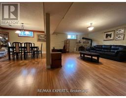 12 BLUE HAVEN CRESCENT, Toronto, Ontario