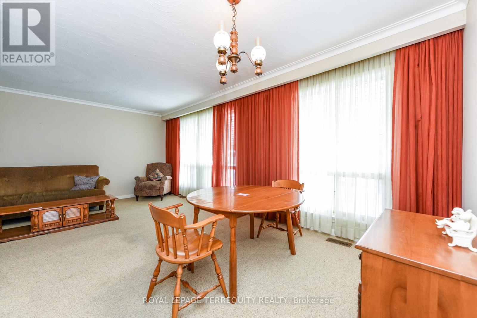 55 Watercliffe Road, Toronto, Ontario  M9W 4E9 - Photo 18 - W12788098