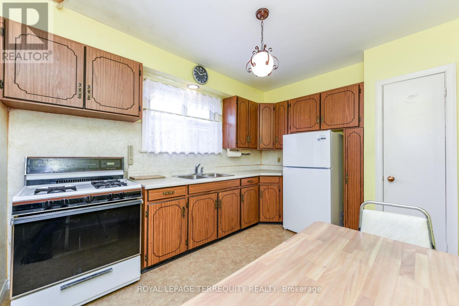 55 Watercliffe Road, Toronto, Ontario  M9W 4E9 - Photo 21 - W12788098