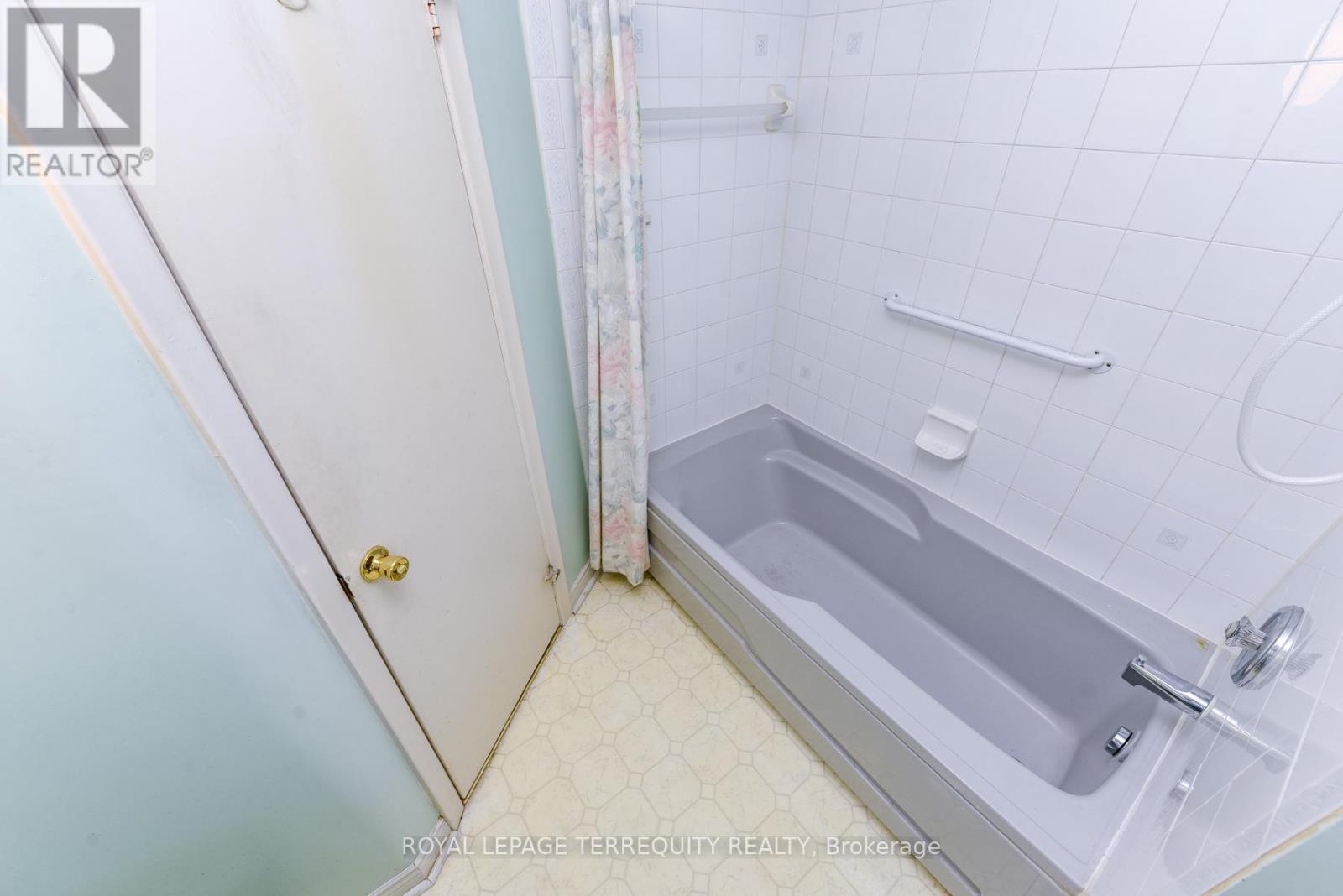 55 Watercliffe Road, Toronto, Ontario  M9W 4E9 - Photo 31 - W12788098