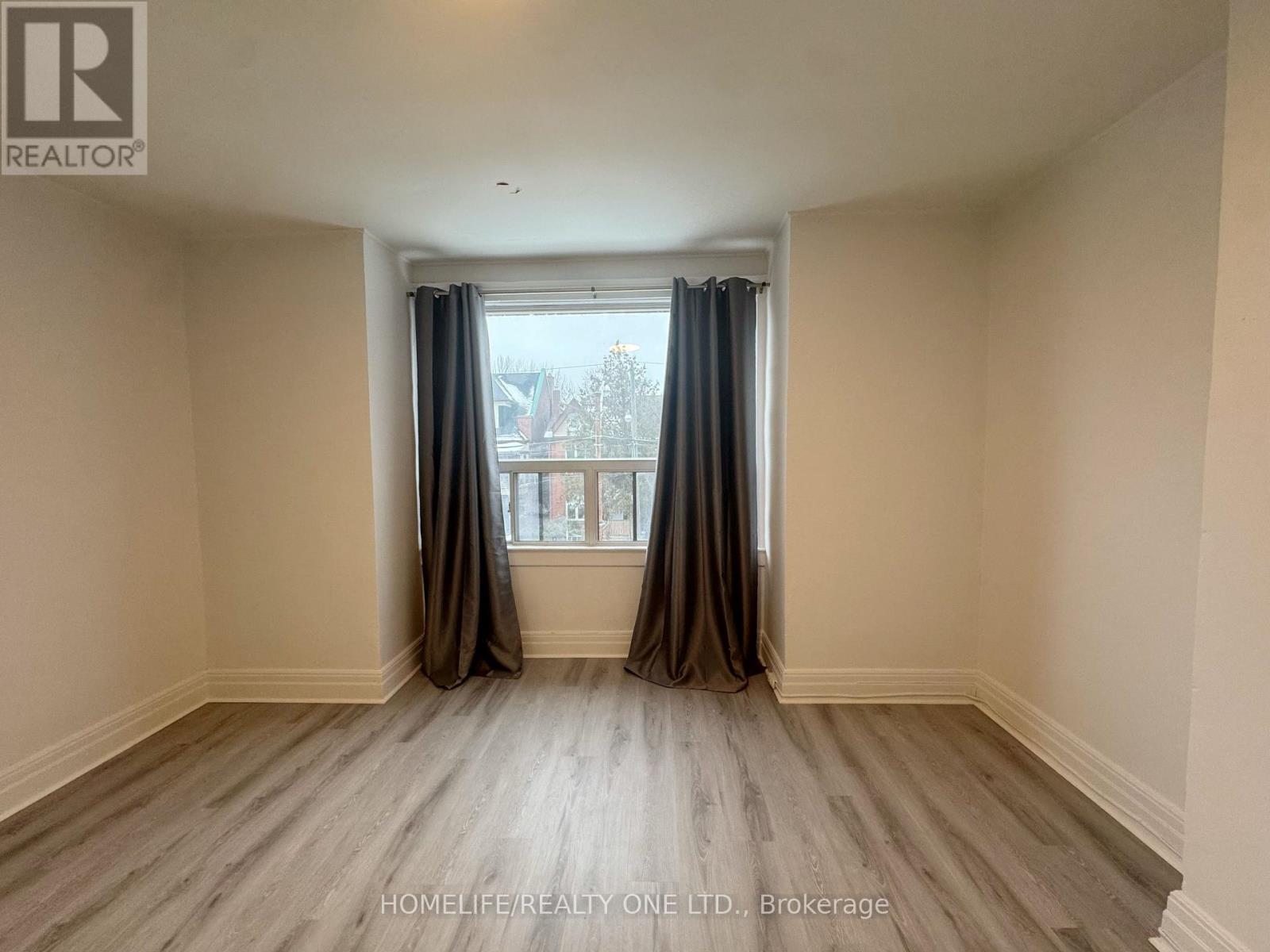 2nd Floor - 1067 Dovercourt Road, Toronto, Ontario  M6H 2X7 - Photo 7 - W12788116