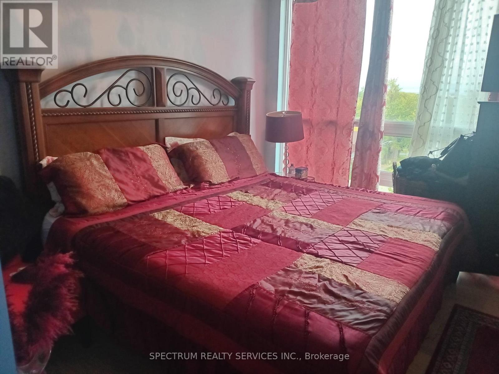 608 - 100 John Street, Brampton, Ontario  L6W 0A8 - Photo 18 - W12788134